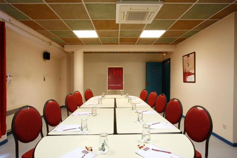 mercure-hexagone-luxeuil-les-bains-1lieu1salla-congres.jpg
