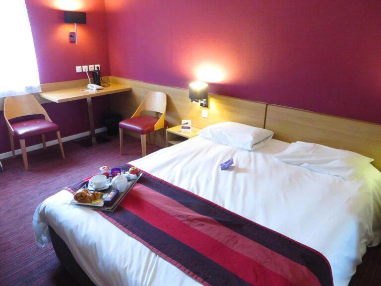 mercure-hexagone-luxeuil-les-bains-1lieu1sallechambre2.jpg