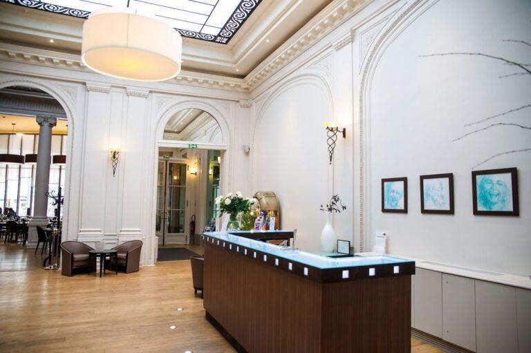 mercure-lille-roubaix-grand-hotel-1lieu1salle-hall.jpg
