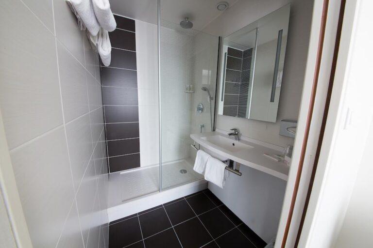 mercure-lille-roubaix-grand-hotel-1lieu1salle-sdb.jpg