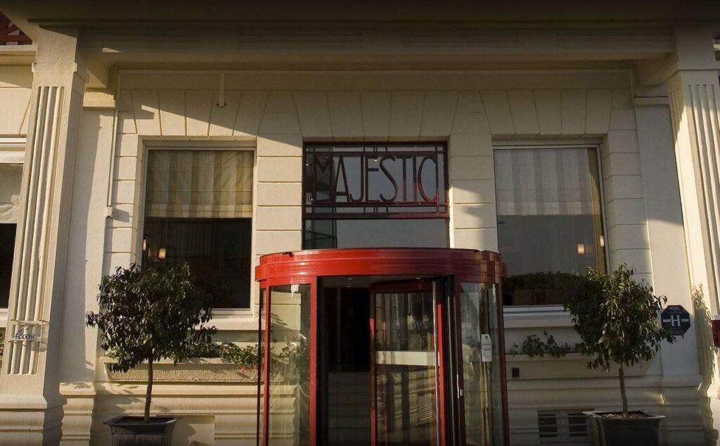 mercure-majestic-1lieu1salle-hotel-restaurant-congres-exterieur.jpg