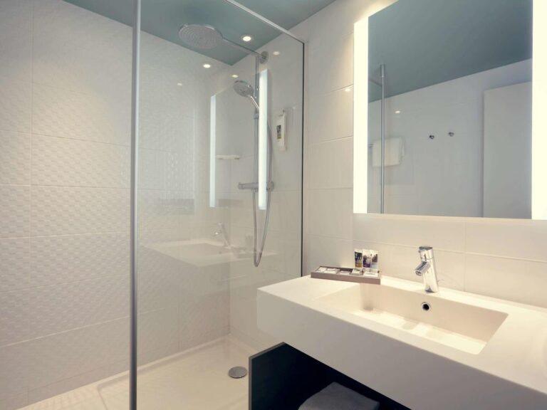 mercure-orange-centre-1lieu1salle-sdb.jpg