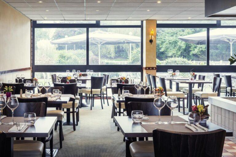 mercure-paris-le-bourget-hotel-restaurant-1lieu1salle-reunion.jpg