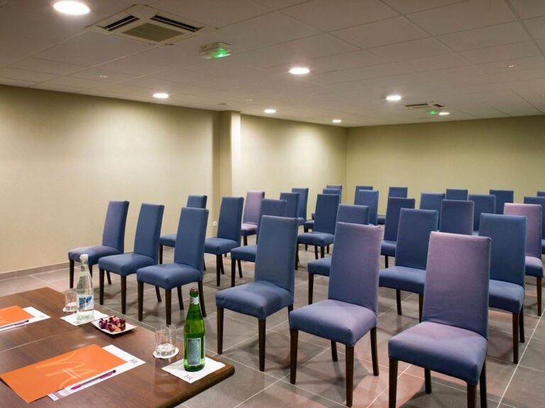 mercure-perigueux-centre-1lieu1salle-conference.jpg