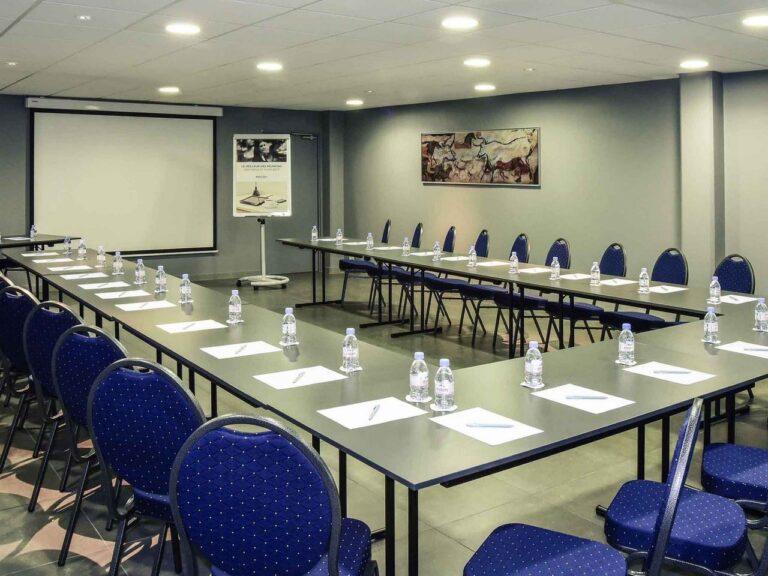 mercure-perigueux-centre-1lieu1salle-reunion.jpg