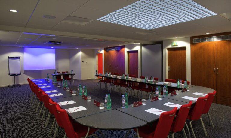 mercure-quimper-centre-1lieu1salle-seminaire-hotel-restaurant-conference.jpg