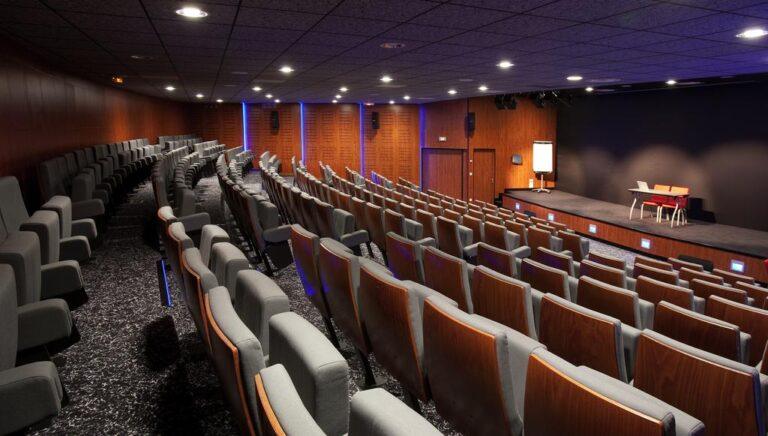 mercure-quimper-centre-1lieu1salle-seminaire-hotel-restaurant-reunion-conference-seminaire.jpg