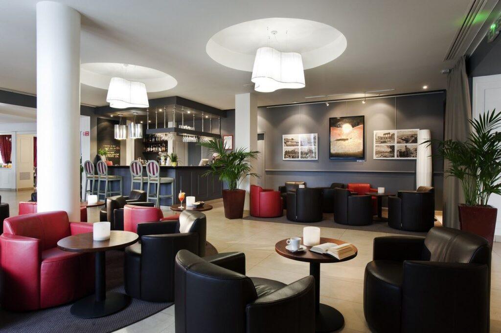 mercure-rambouillet-1lieu1salle.jpg