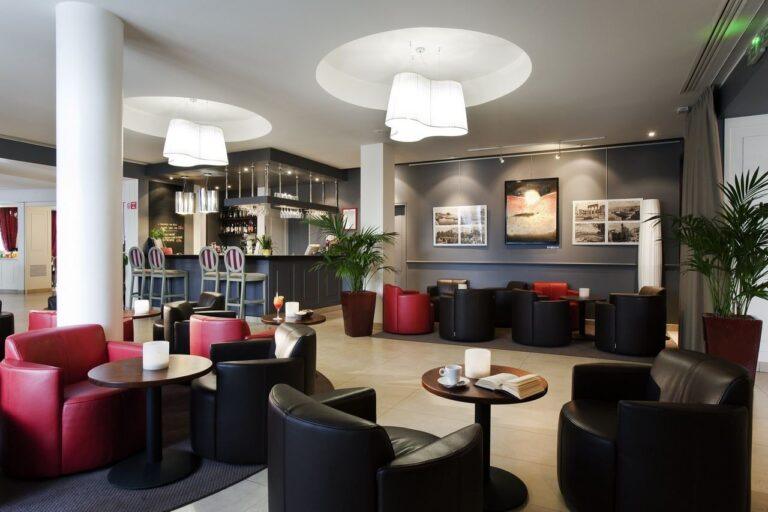 mercure-rambouillet-1lieu1salle.jpg