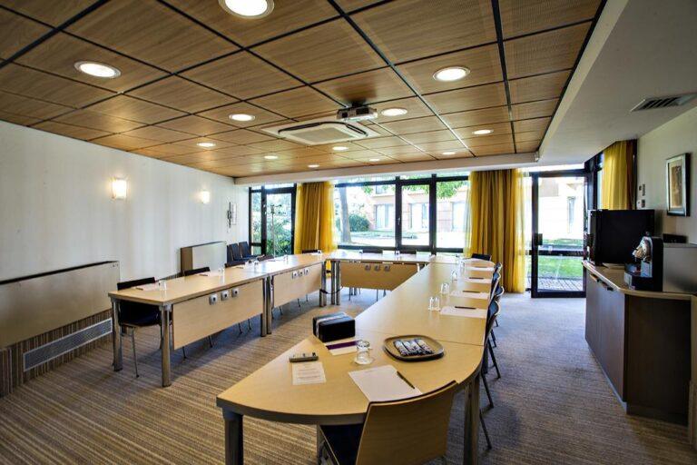 mercure-toulouse-golf-seilh-1lieu1salle-salle-en-u.jpg