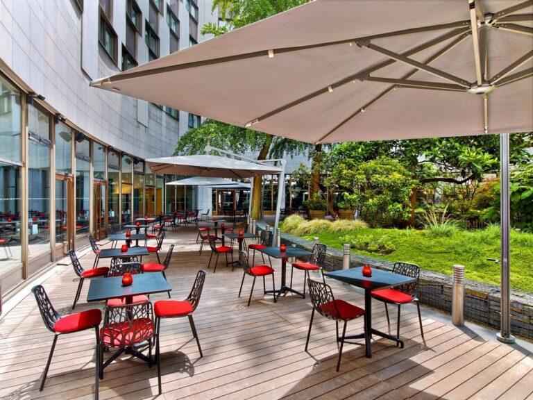 meridien-etoile-1lieu1salle-terrasse.jpg