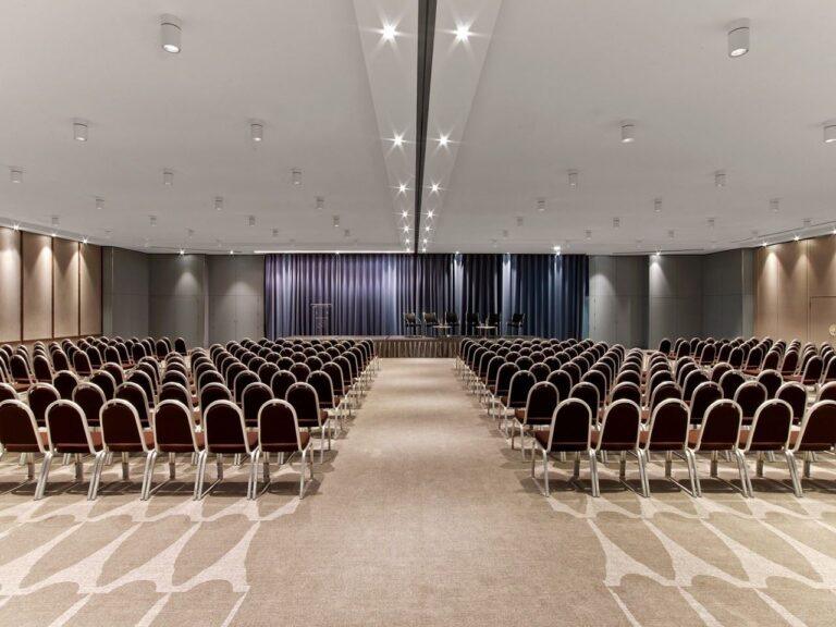 meridien-etoile-1lieu1salle-theatre.jpg