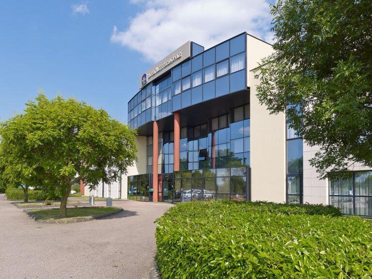 metz-technopole-1lieu1salle-batiment.jpg