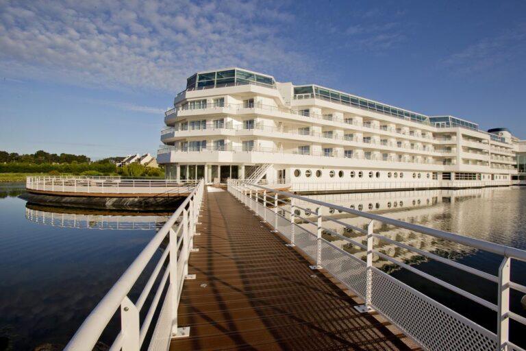 miramar-la-cigale-1lieu1salle-hotel-restaurant-convention-facade.jpg