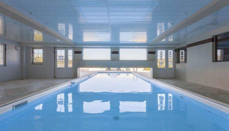 normandy-country-club-1lieu1salle-hotel-restaurant-piscine.jpg