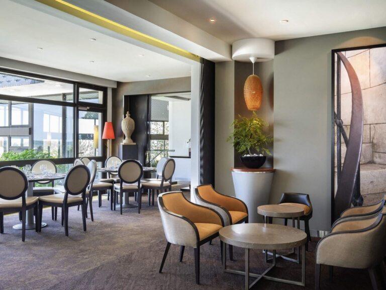 novotel-amboise-1lieu1salle-hotel-restaurant-congres-salon.jpg