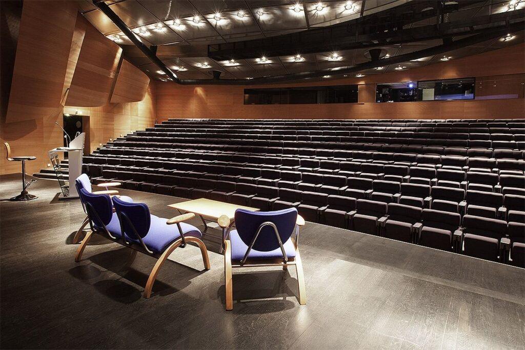 novotel-belfort-centre-atria-1lieu1salle-amphitheatre.jpg
