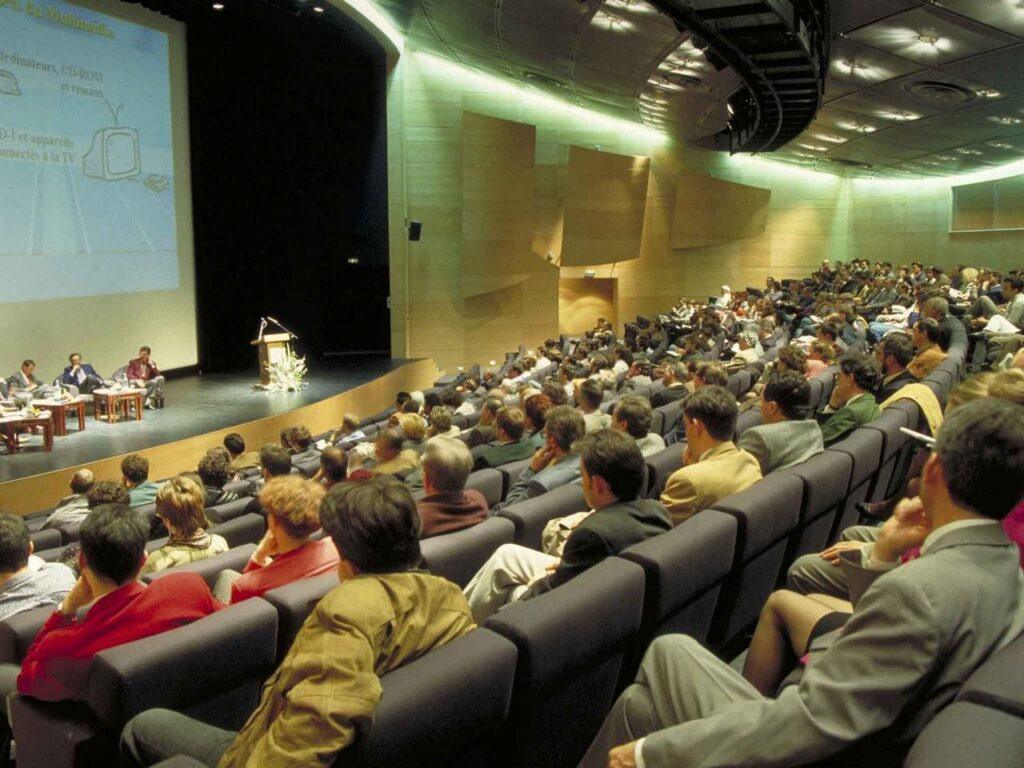 novotel-belfort-centre-atria-1lieu1salle-theatre.jpg