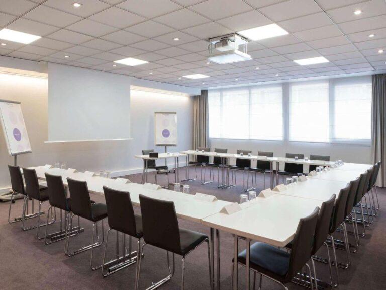 novotel-chateau-de-versailles-1lieu1salle-hotel-restaurant-salle-evenement.jpg