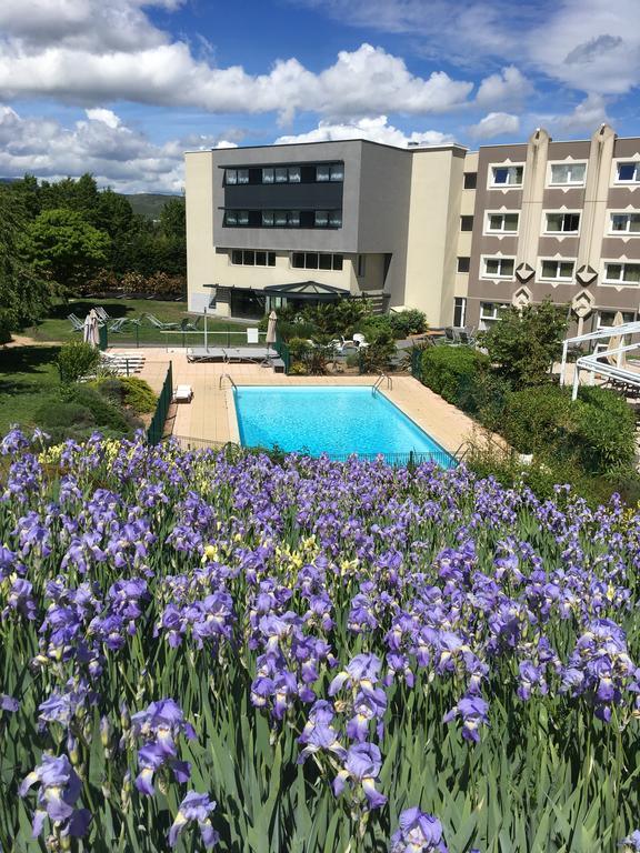 novotel-clermont-ferrand-1lieu1salle-hotel-restaurant-exterieur.jpg