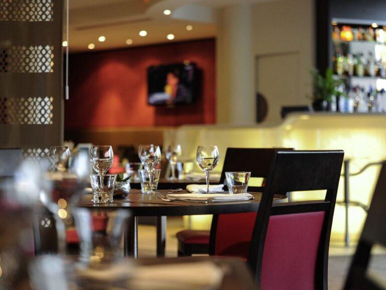 novotel-la-grande-motte-1lieu1salle-restaurant.jpg