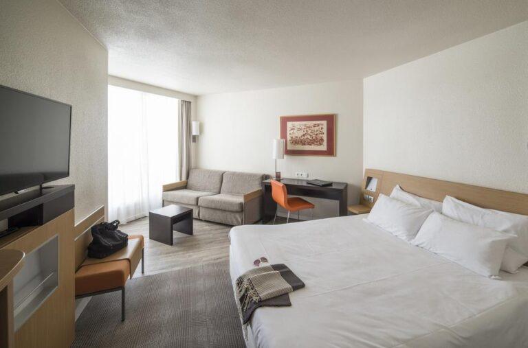novotel-la-grande-motte-1lieu1salle-suite.jpg