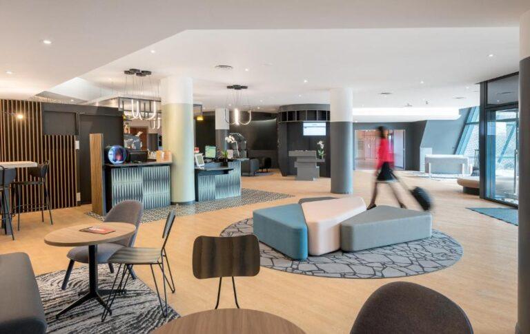novotel-marne-la-vallee-noisy-le-grand-1lieu1salle-conference.jpg