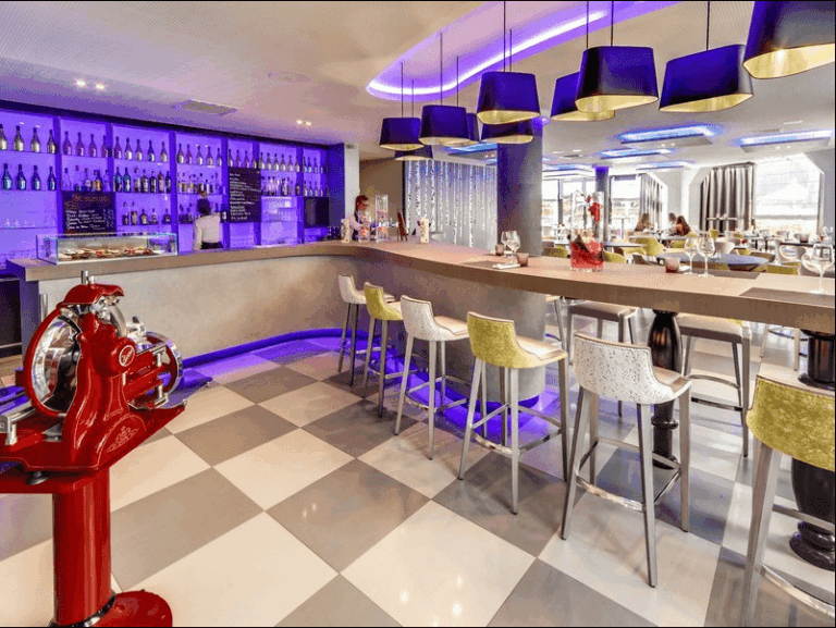 novotel-orleans-st-jean-de-braye-1lieu1salle-hotel-restaurant.png
