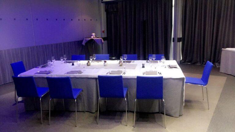 novotel-orleans-st-jean-de-braye-1lieu1salle-hotel-restaurant-reunion-seminaire.jpg