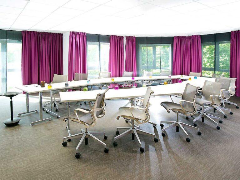 novotel-orly-1lieu1salle-seminaire.jpg