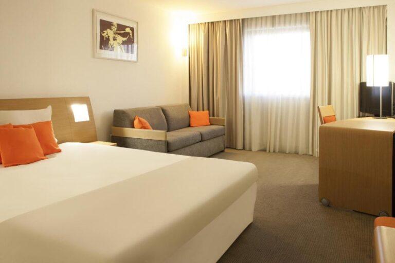novotel-paris-13-porte-d-italie-1lieu1salle-meeting.jpg