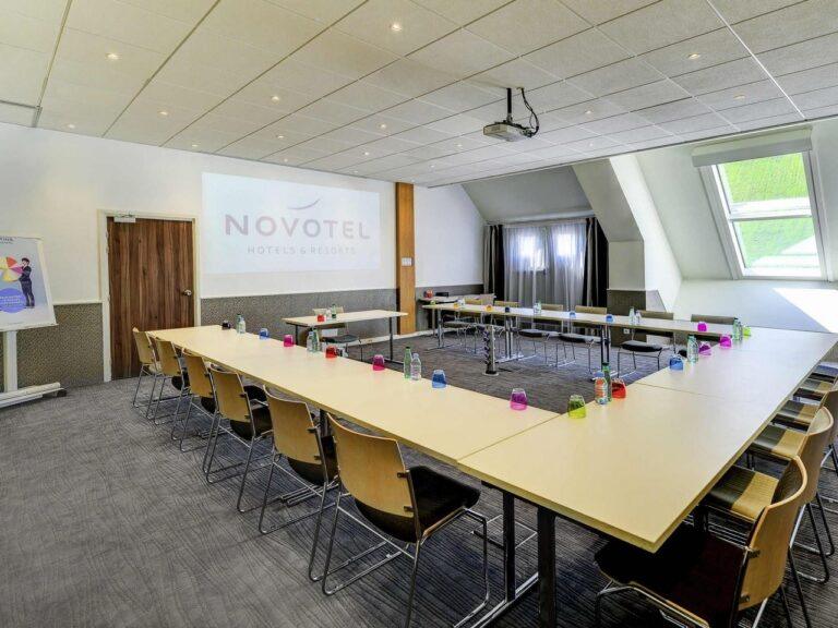 novotel-paris-bercy-1lieu1salle-restaurant-hotel-seminaire-salle.jpg