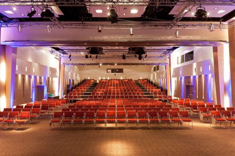 novotel-paris-centre-tour-eiffel-1lieu1salle-hotel-restaurant-conference.jpg