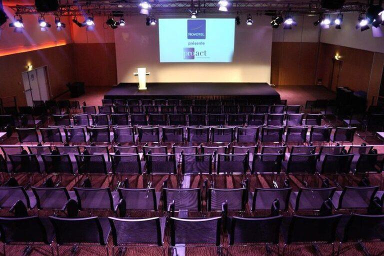 novotel-paris-est-1lieu1salle-seminaires.jpg