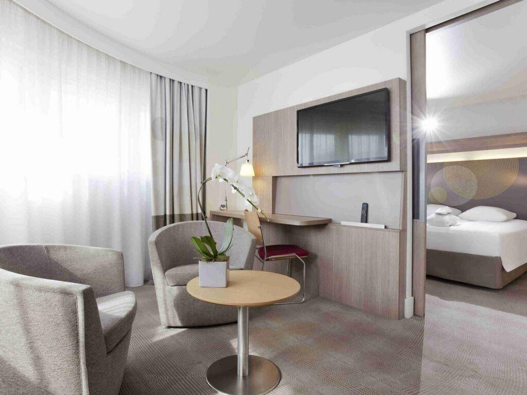 novotel-paris-gare-de-lyon-1lieu1salle-restaurant-hotel-chambre.jpg