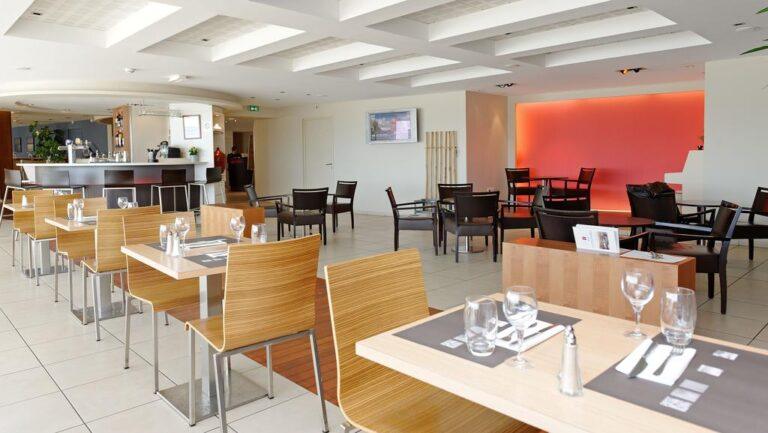 novotel-thalassa-le-touquet-1lieu1salle-restaurant-hotel-salon.jpg