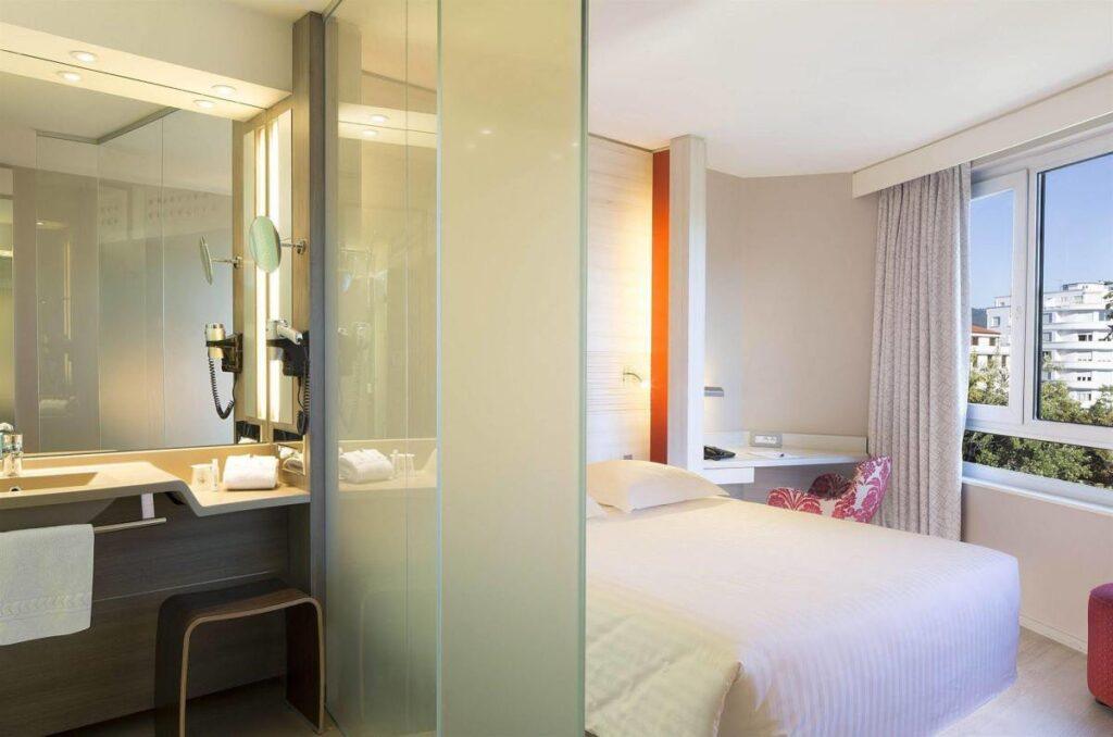 oceania-clermont-ferrand-olevene-hotel-restaurant.jpg