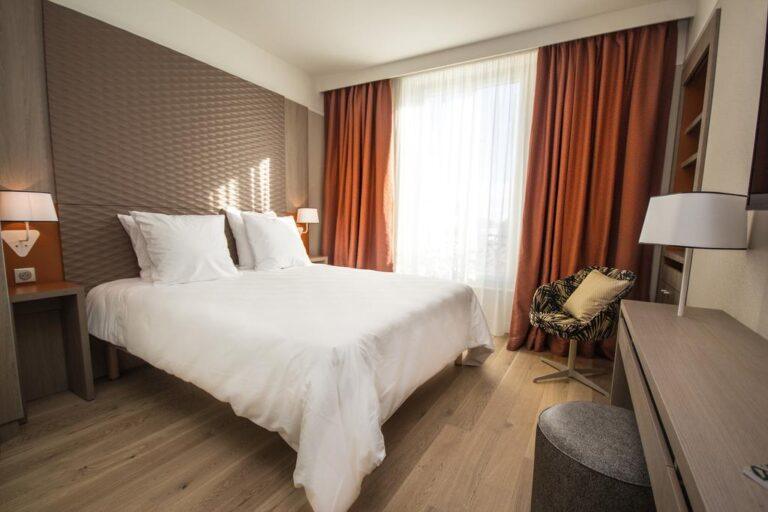 oceania-le-metropole-montpellier-1lieu1salle-chambre.jpg