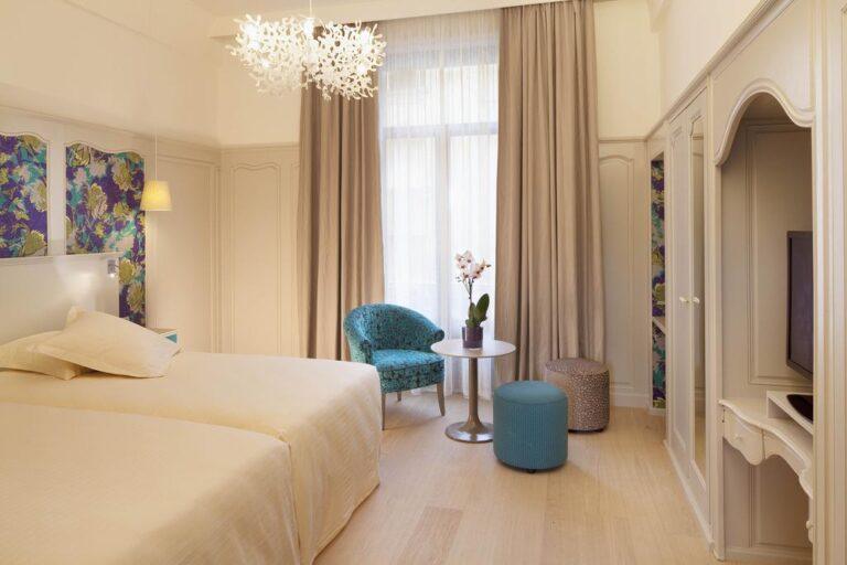 oceania-univers-tours-1lieu1salle-hotel-restaurant-reunions-chambre.jpg