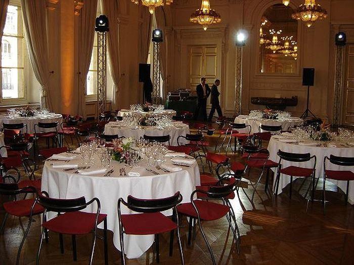 palais-brongniart-1lieu1salle-congres-banquet.jpg