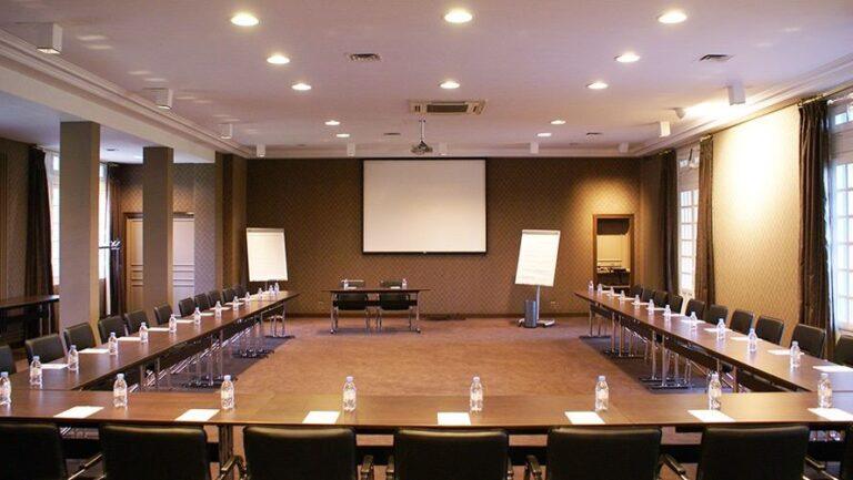paris-golf-et-country-club-1lieu1salle-hotel-restaurant-salle-conference.jpg