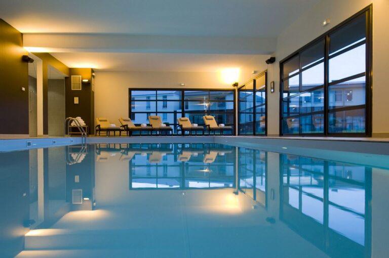 paxton-residence-hotel-et-Spa-1lieu1salle-piscine.jpg