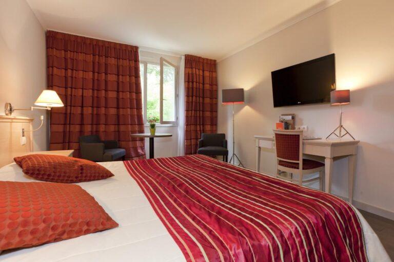 quintessia-resort-1lieu1salle-hotel-restaurant-chambre.jpg