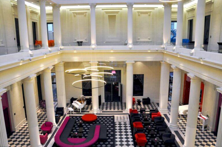 radisson-blu-nantes-1lieu1salle-hotel-restaurant-interieur.jpg