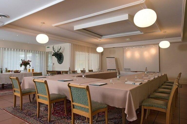 relais-du-silence-manoir-du-lys-1lieu1salle-hotel-restaurant-seminaire.jpg
