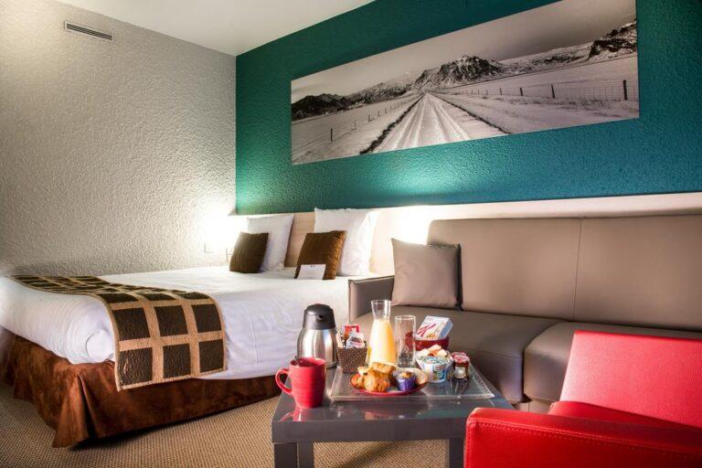 saint-etienne-aeroport-1lieu1salle-restaurant-hotel-seminaire-chambre.jpg