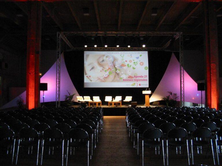 saline-royale-1lieu1salle-conference.jpg