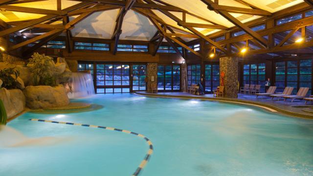 sequoia-lodge-1lieu1salle-piscine-interieure.jpg