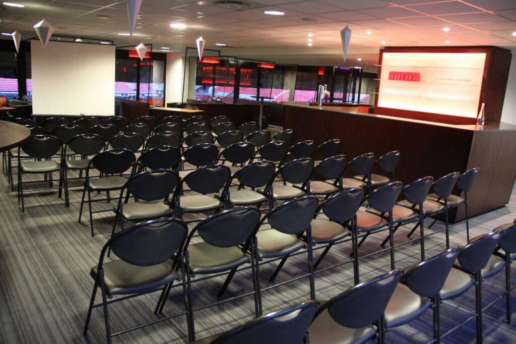 stade-rennais-1lieu1salle-salle-de-conference.jpg