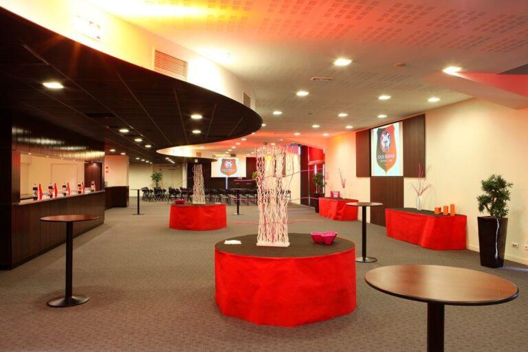 stade-rennais-1lieu1salle-salle-de-seminaire.jpg